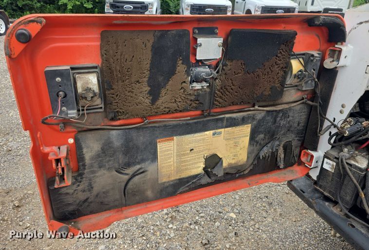 image for item EF3561 2013 Bobcat S750 skid steer loader