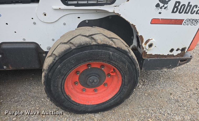 image for item EF3561 2013 Bobcat S750 skid steer loader