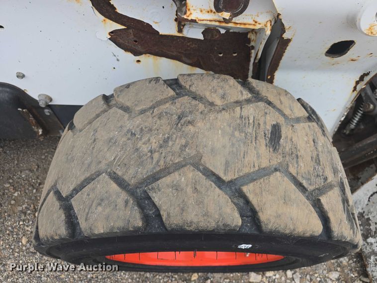 image for item EF3561 2013 Bobcat S750 skid steer loader