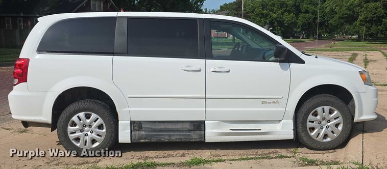 image for item EF3567 2015 Dodge Grand Caravan handicap accessible van