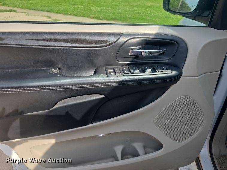 image for item EF3567 2015 Dodge Grand Caravan handicap accessible van