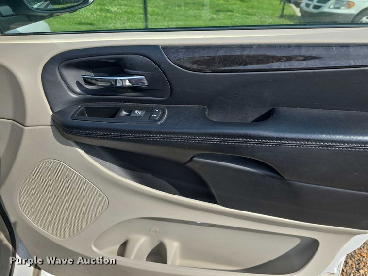 image for item EF3567 2015 Dodge Grand Caravan handicap accessible van