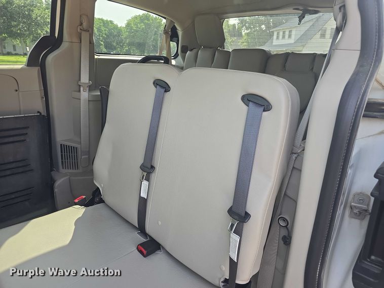 image for item EF3567 2015 Dodge Grand Caravan handicap accessible van