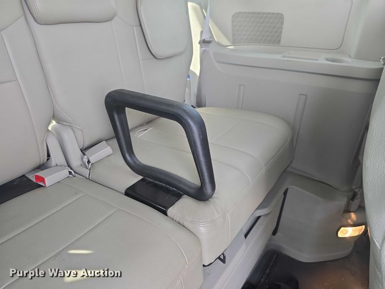 image for item EF3567 2015 Dodge Grand Caravan handicap accessible van