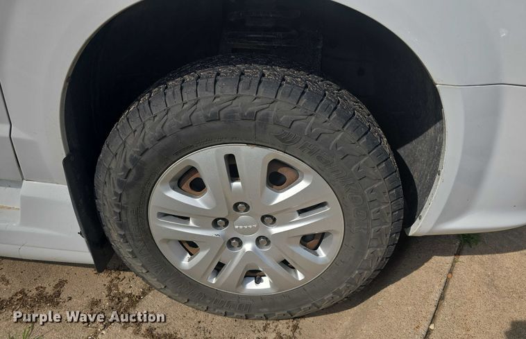 image for item EF3567 2015 Dodge Grand Caravan handicap accessible van