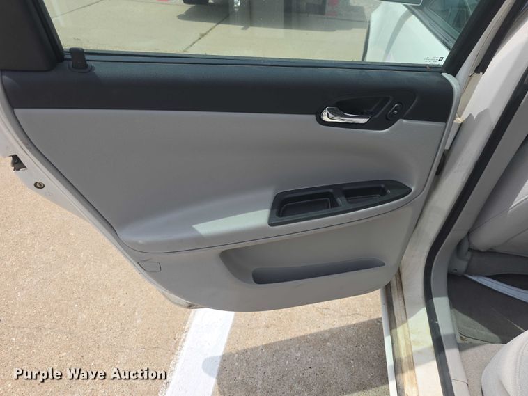 image for item EF3576 2007 Chevrolet Impala LS 