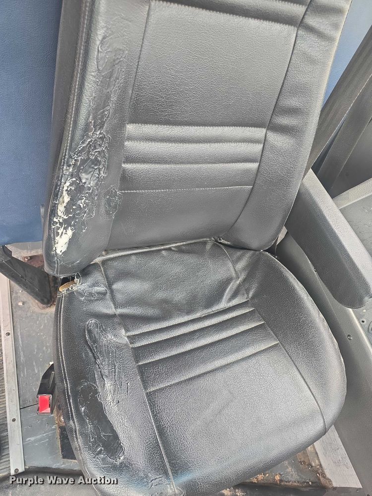 image for item EF3577 2009 Thomas Built school bus