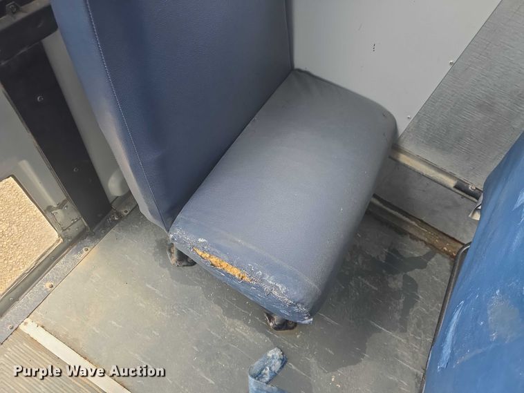 image for item EF3577 2009 Thomas Built school bus