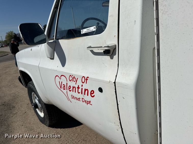 image for item EG6415 1985 Chevrolet D30 utility bed pickup truck