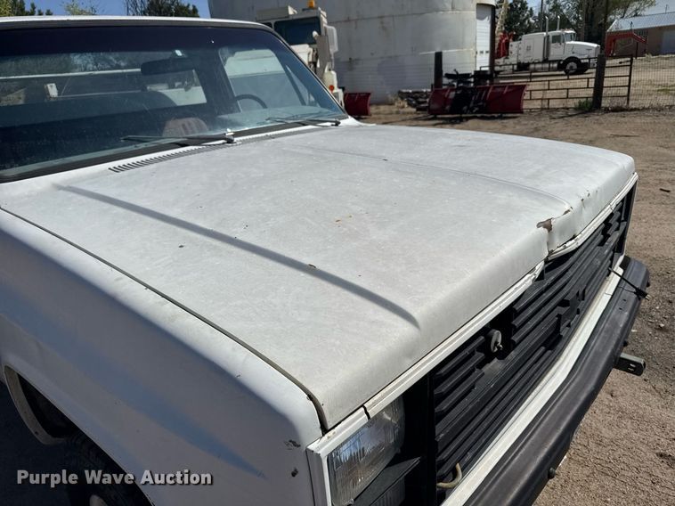 image for item EG6415 1985 Chevrolet D30 utility bed pickup truck