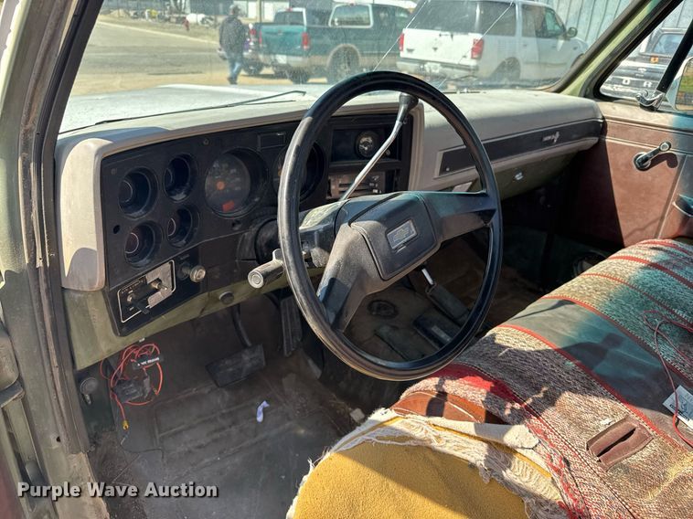 image for item EG6415 1985 Chevrolet D30 utility bed pickup truck