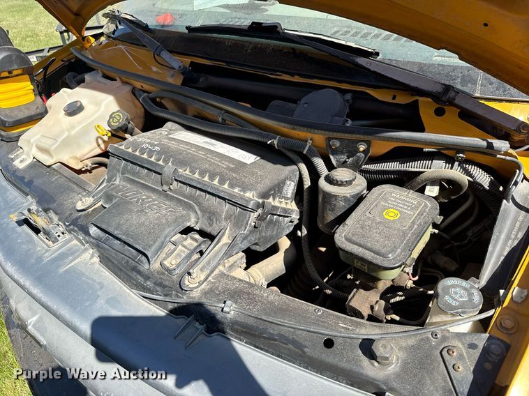 image for item EG6451 2000 Chevrolet Express 3500 school bus