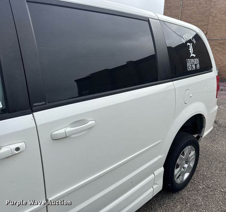 image for item EG6511 2012 Dodge Grand Caravan van