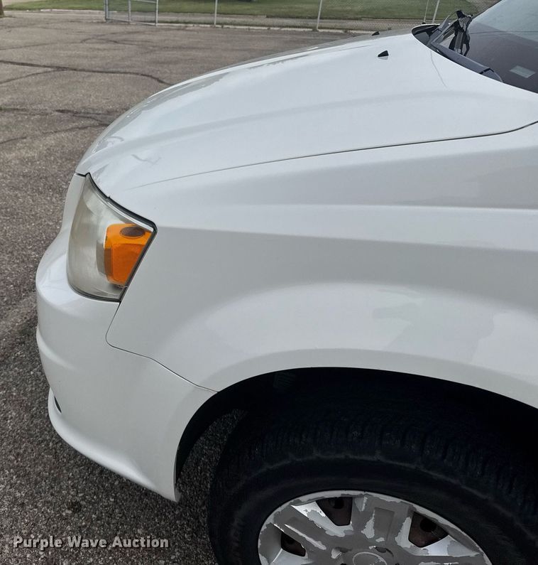 image for item EG6511 2012 Dodge Grand Caravan van