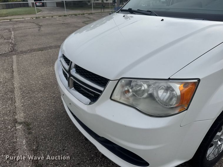 image for item EG6511 2012 Dodge Grand Caravan van