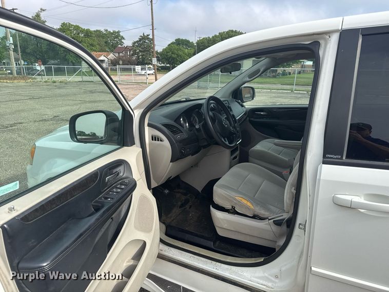 image for item EG6511 2012 Dodge Grand Caravan van