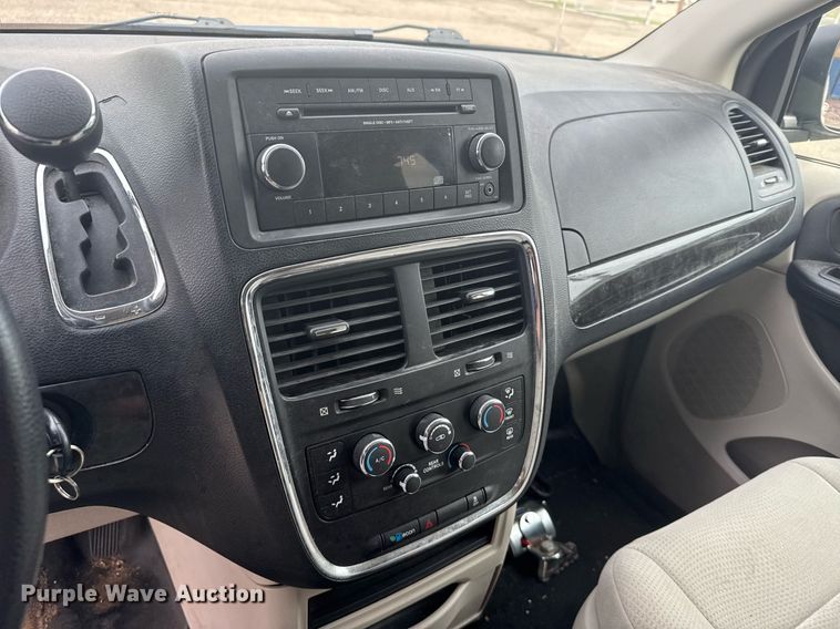 image for item EG6511 2012 Dodge Grand Caravan van