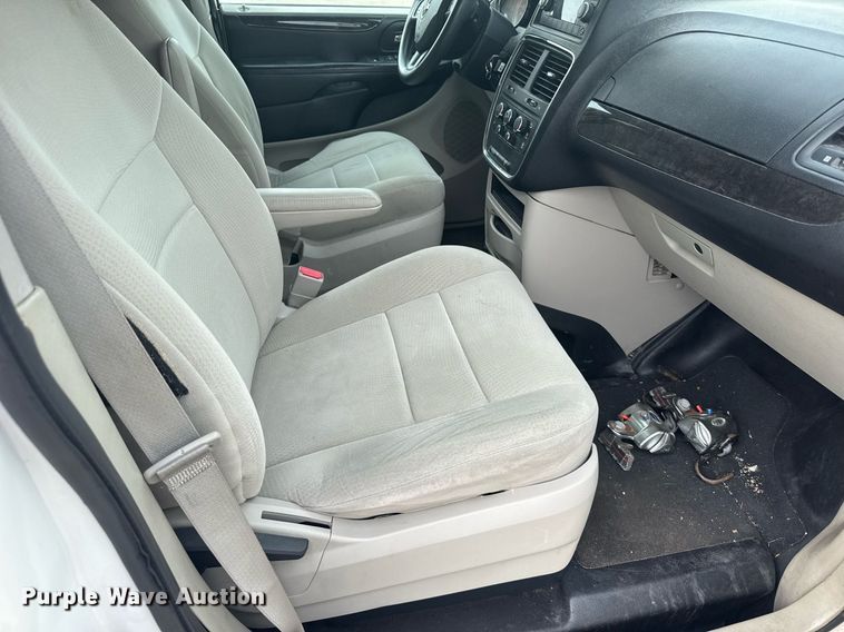 image for item EG6511 2012 Dodge Grand Caravan van