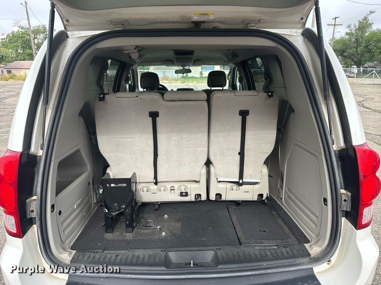 image for item EG6511 2012 Dodge Grand Caravan van