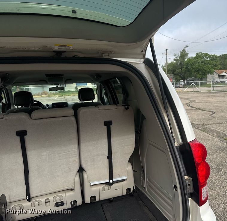 image for item EG6511 2012 Dodge Grand Caravan van