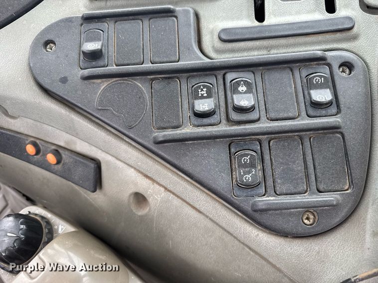 image for item EG6560 2008 Case IH Maxxum 140 Pro MFWD tractor