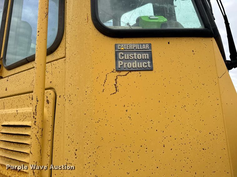 image for item EG6561 1990 Caterpillar 936E wheel loader