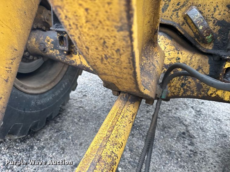 image for item EG6561 1990 Caterpillar 936E wheel loader