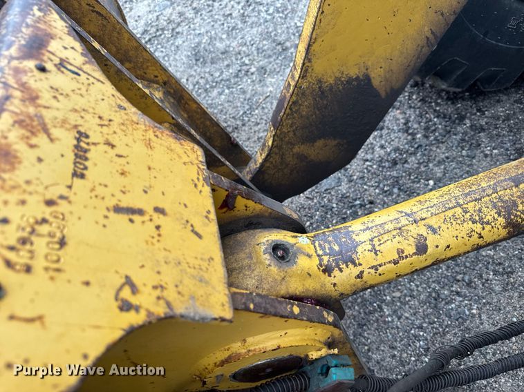 image for item EG6561 1990 Caterpillar 936E wheel loader