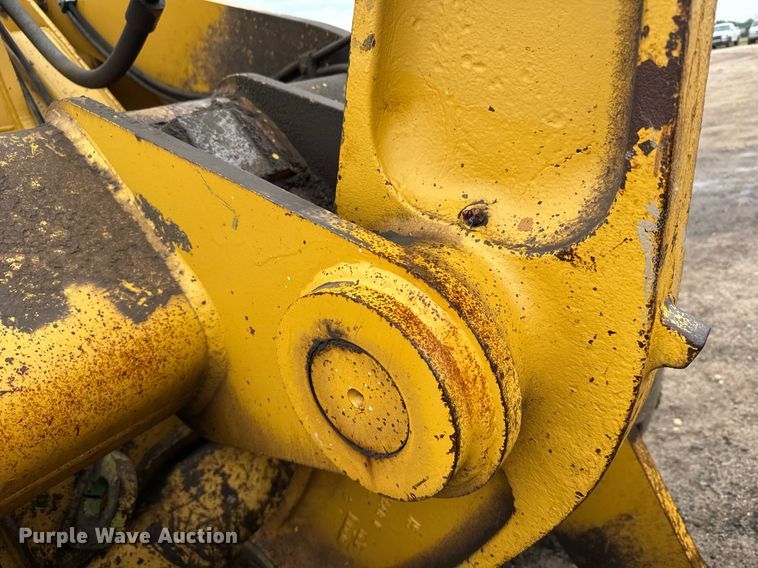 image for item EG6561 1990 Caterpillar 936E wheel loader