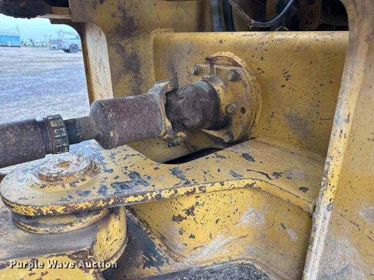 image for item EG6561 1990 Caterpillar 936E wheel loader