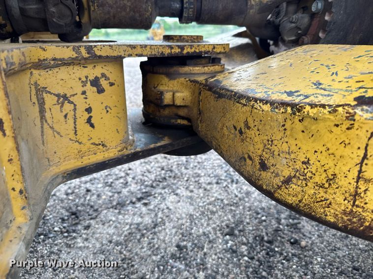 image for item EG6561 1990 Caterpillar 936E wheel loader