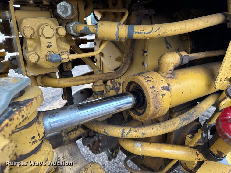 image for item EG6561 1990 Caterpillar 936E wheel loader