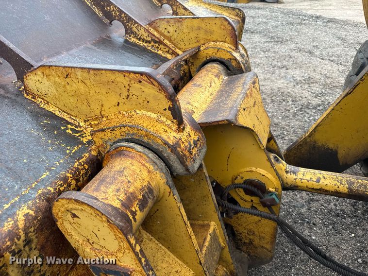 image for item EG6561 1990 Caterpillar 936E wheel loader