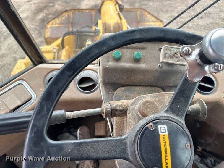 image for item EG6561 1990 Caterpillar 936E wheel loader