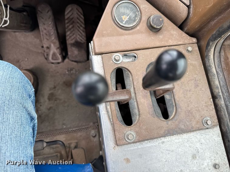 image for item EG6561 1990 Caterpillar 936E wheel loader