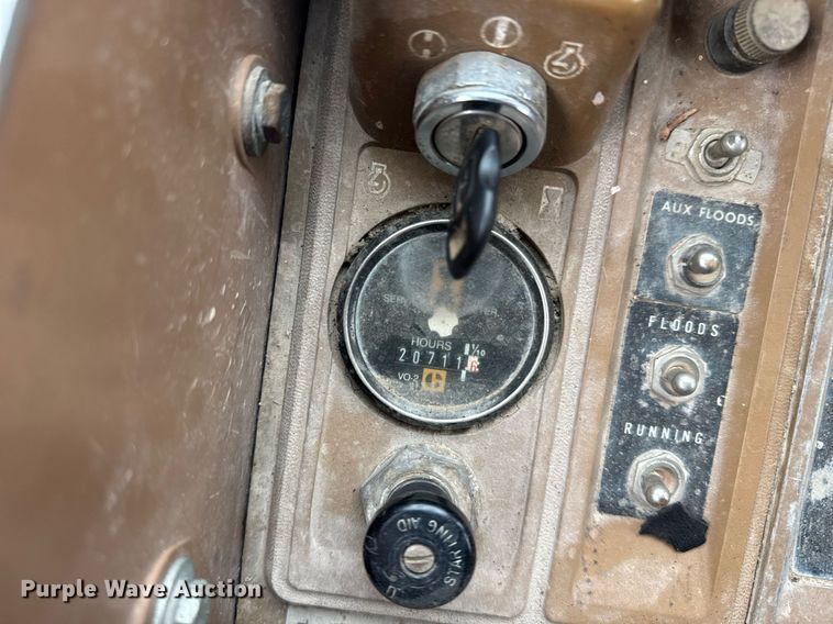 image for item EG6561 1990 Caterpillar 936E wheel loader