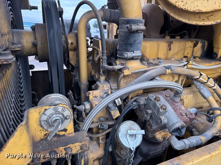 image for item EG6561 1990 Caterpillar 936E wheel loader