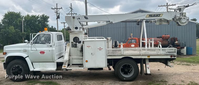 image for item EG6569 1989 Chevrolet C70 digger derrick truck