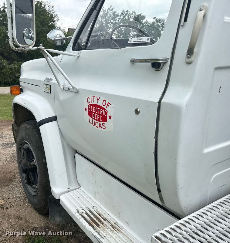 image for item EG6569 1989 Chevrolet C70 digger derrick truck