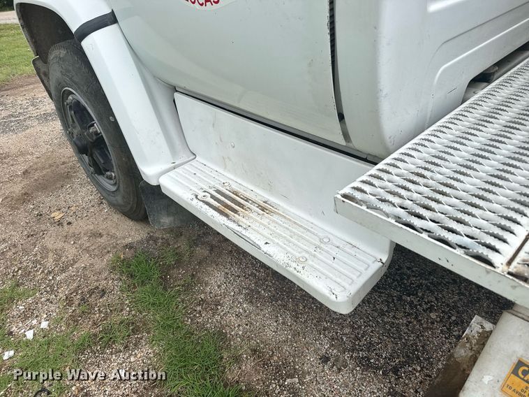 image for item EG6569 1989 Chevrolet C70 digger derrick truck