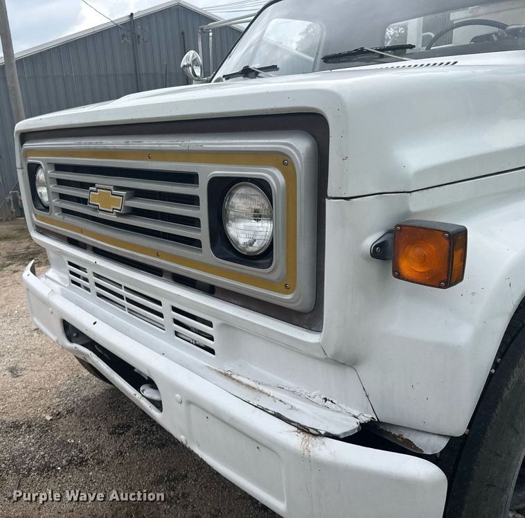 image for item EG6569 1989 Chevrolet C70 digger derrick truck