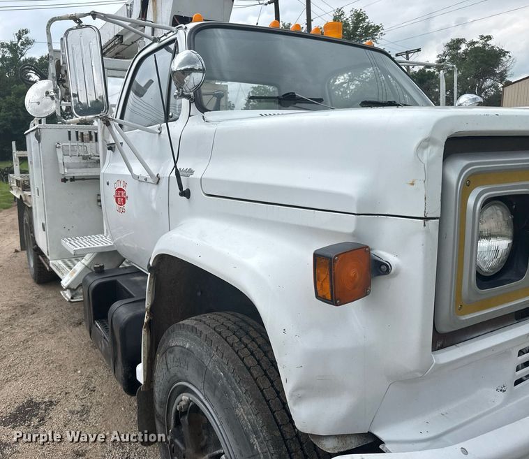 image for item EG6569 1989 Chevrolet C70 digger derrick truck