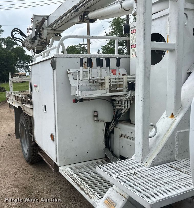 image for item EG6569 1989 Chevrolet C70 digger derrick truck