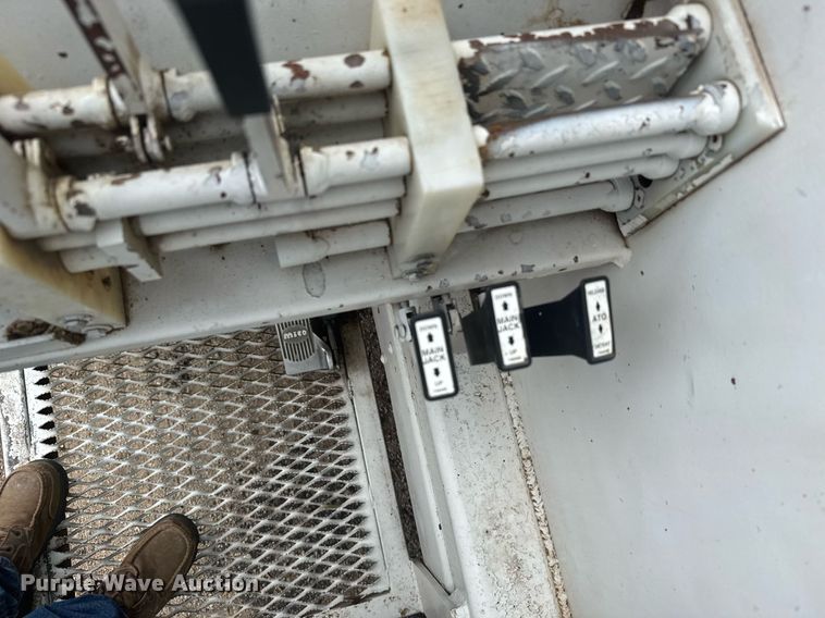 image for item EG6569 1989 Chevrolet C70 digger derrick truck