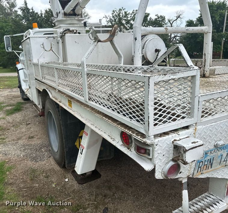 image for item EG6569 1989 Chevrolet C70 digger derrick truck