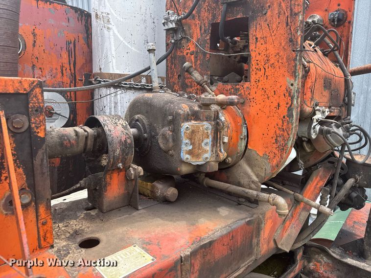 image for item EG6570 1977 Dodge D700 oil distributor truck