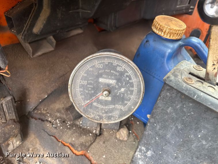 image for item EG6570 1977 Dodge D700 oil distributor truck