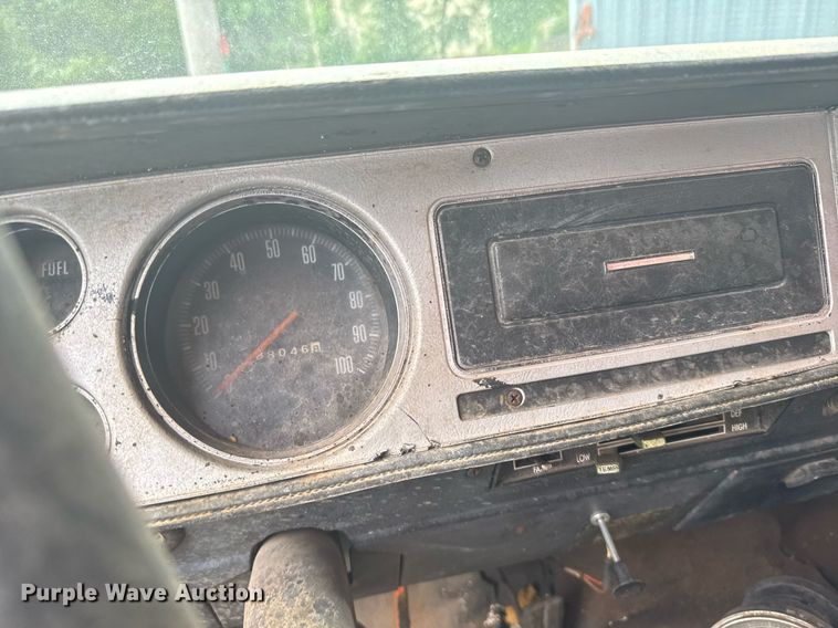 image for item EG6570 1977 Dodge D700 oil distributor truck