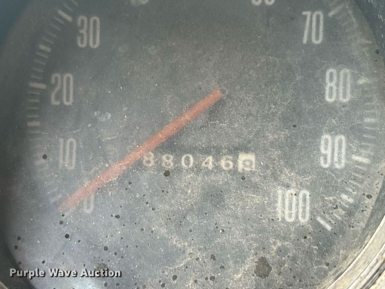 image for item EG6570 1977 Dodge D700 oil distributor truck