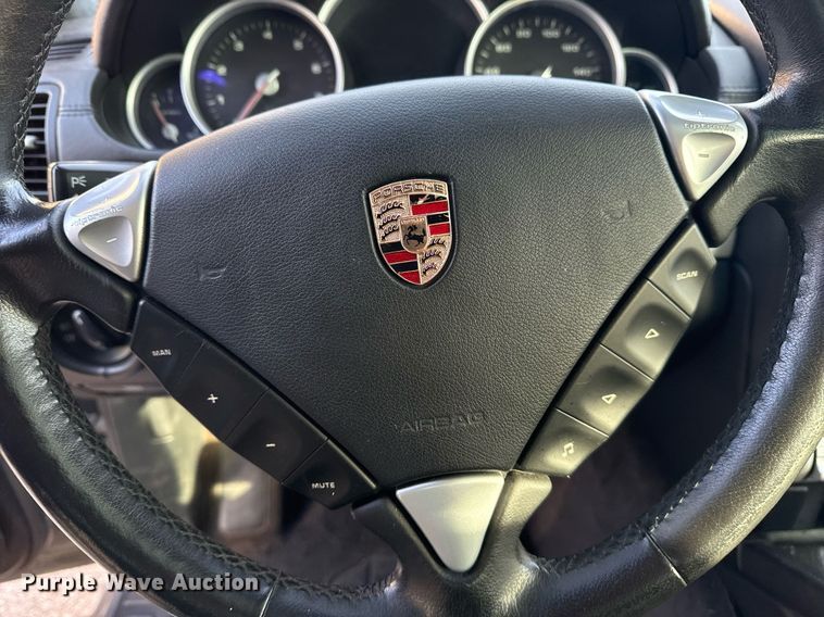image for item EG8378 2008 Porsche Cayenne SUV